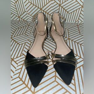 Pointed Toe Flats Rilista Size 5.5 Black and Gold